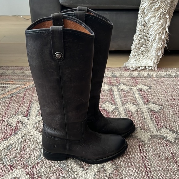 Frye | NWOB Melissa Button Lug Tall Boot in Smoke - Size US 7 - Picture 5 of 11